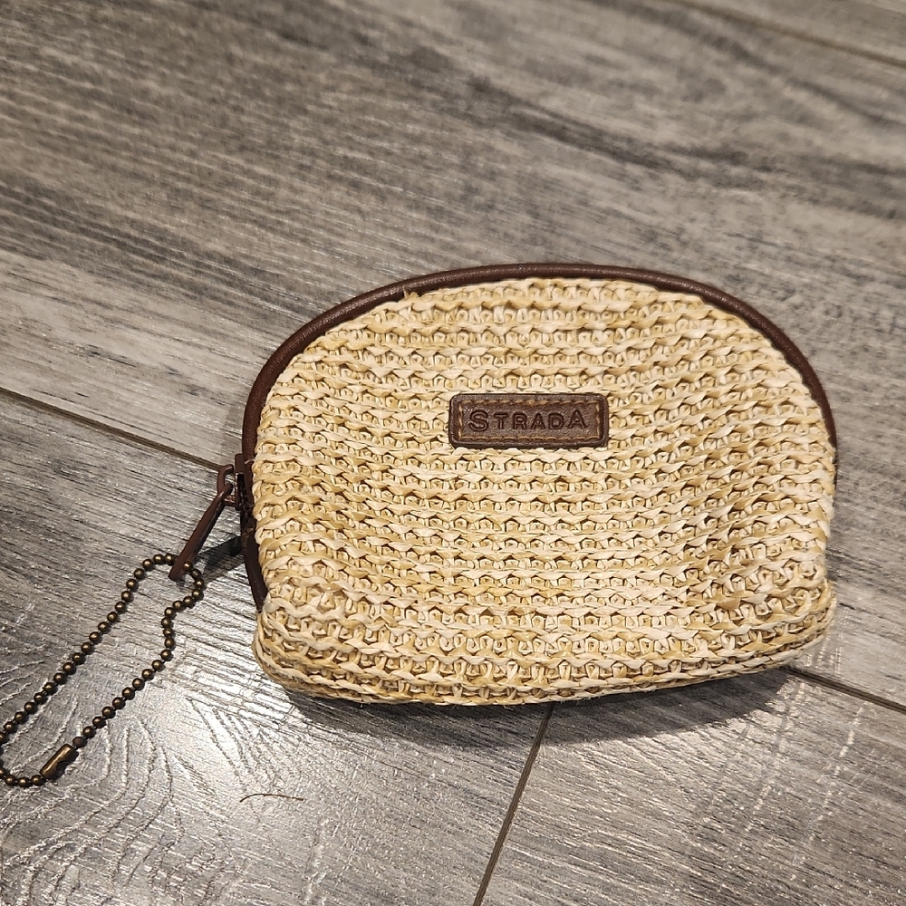 EUC Strada Cream and Brown Cosmetic Bag with Woven Texture